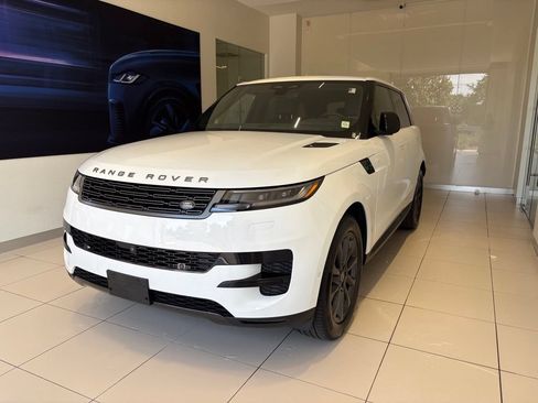 Used 2025 Land Rover Range Rover Sport AWD/4WD image 1