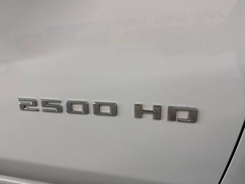 Used 2024 Chevrolet Silverado 2500 LT AWD/4WD image 72