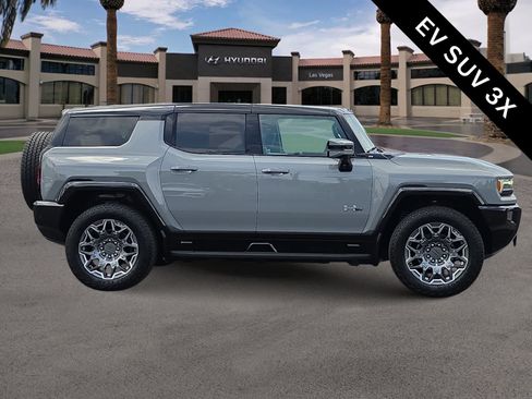 Used 2025 GMC Hummer EV 3X AWD/4WD image 9