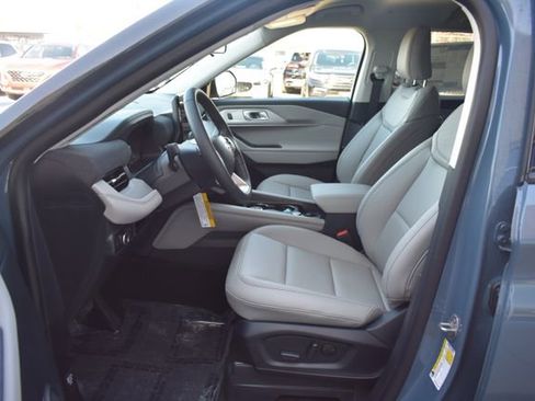 New 2026 Ford Explorer Active w/ Active Comfort Package image 13