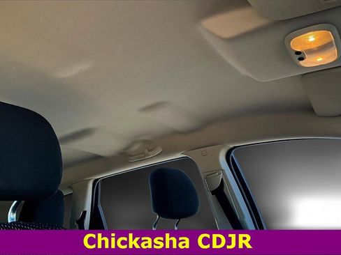 Used 2020 Dodge Journey SE image 26