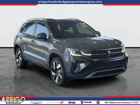 Used 2024 Volkswagen Taos SEL AWD/4WD image 1