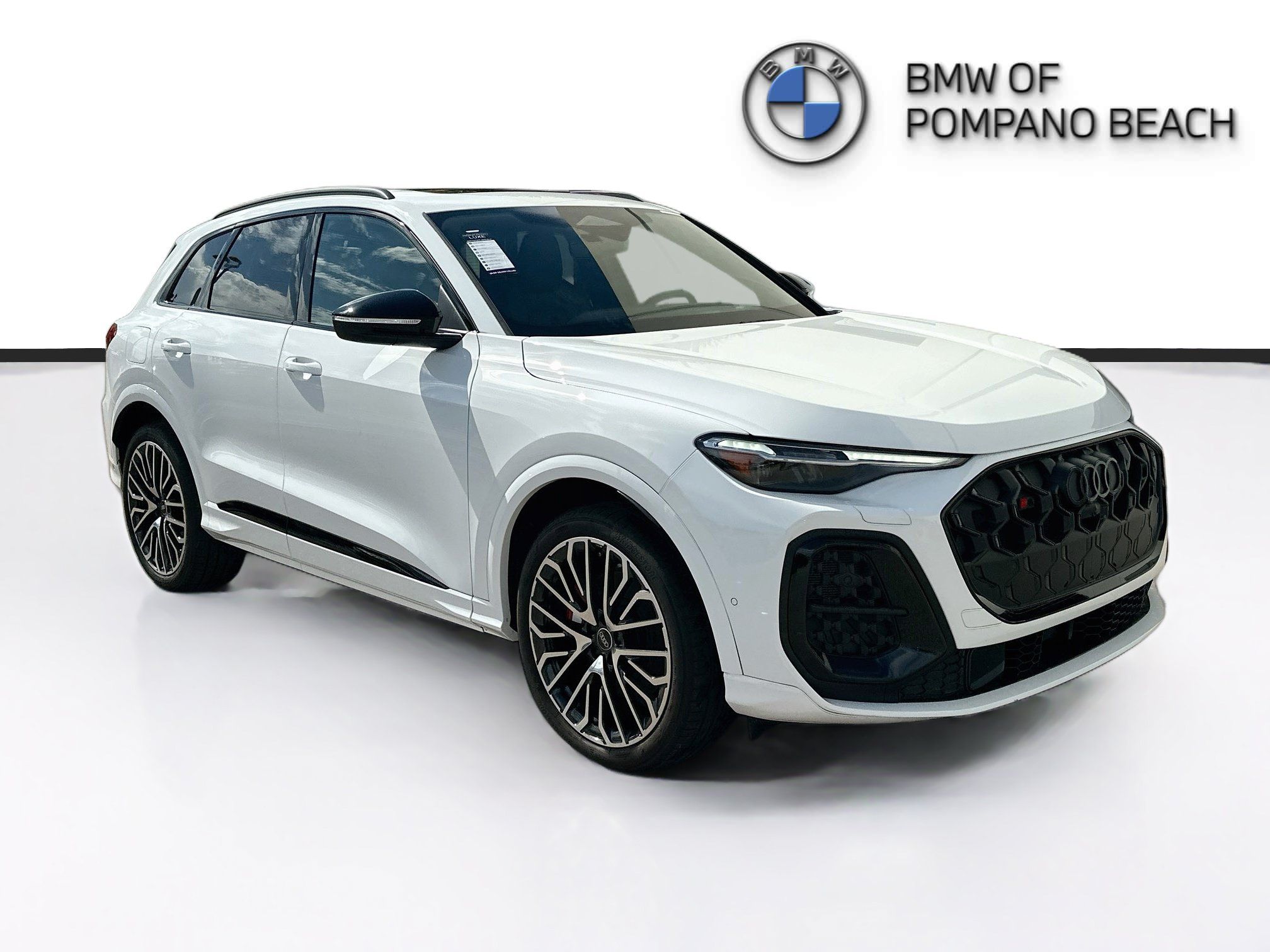 Used 2025 Audi SQ5 Premium Plus AWD/4WD image 1