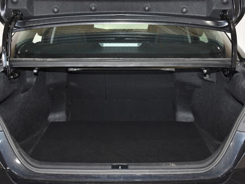 Used 2025 Toyota Camry LE FWD image 31