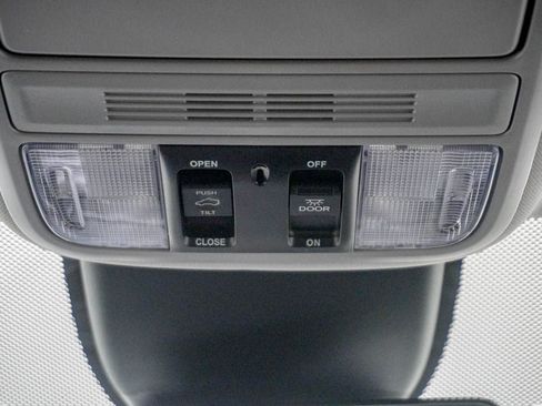 Used 2024 Honda Odyssey EX-L image 28