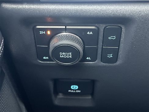 New 2025 Ford Expedition Max Platinum w/ Stealth Performance Package image 15