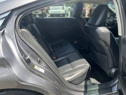 Used 2019 Lexus ES 350 w/ Premium Package FWD image 17