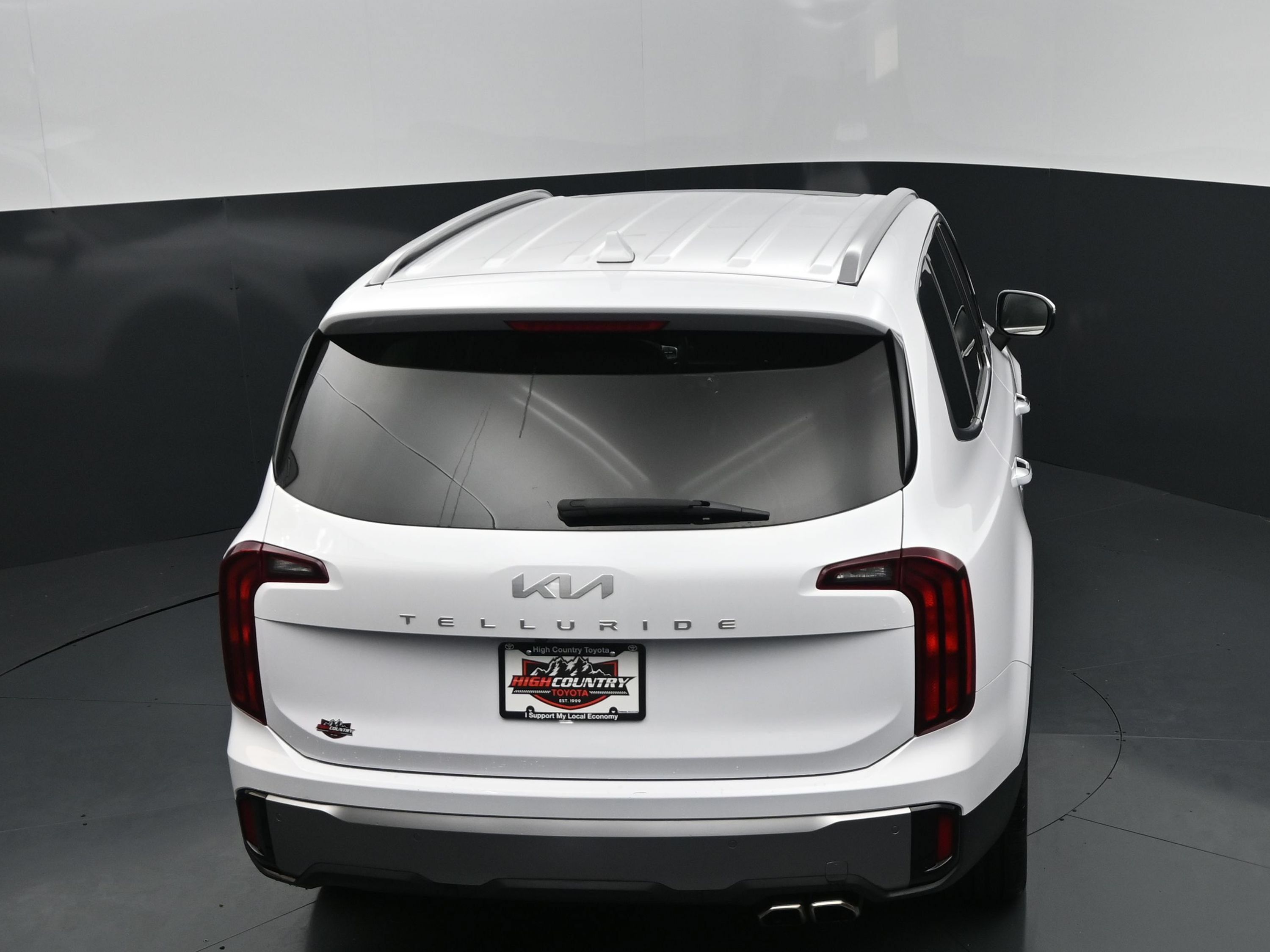 Used 2025 Kia Telluride S FWD image 31
