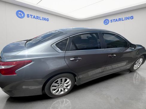 Used 2018 Nissan Altima 2.5 S w/ S Convenience Package FWD image 3
