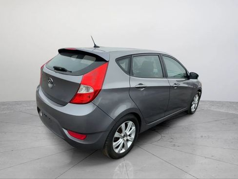 Used 2014 Hyundai Accent SE image 5