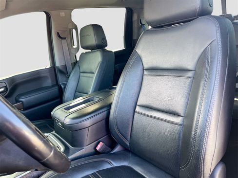 Used 2022 GMC Sierra 3500 Denali image 22