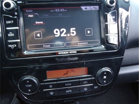 Used 2018 Mitsubishi Mirage SE FWD image 25
