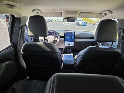 Used 2024 Ford Mustang Mach-E Select image 27