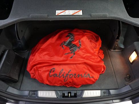 Used 2011 Ferrari California image 24