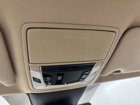 Used 2025 Acura TLX w/ Technology Package image 34