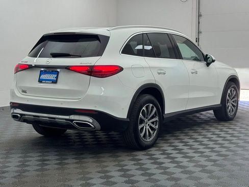 Used 2025 Mercedes-Benz GLC 300 4MATIC image 8