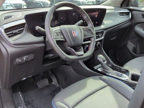Used 2025 Buick Encore GX Sport Touring w/ Comfort Package image 9