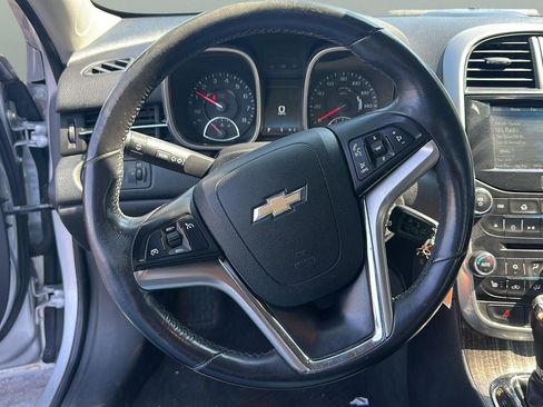 Used 2016 Chevrolet Malibu LTZ FWD image 12