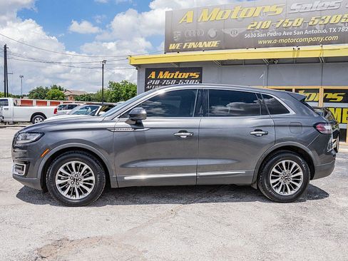 Used 2020 Lincoln Nautilus Reserve FWD image 8