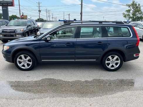Used 2010 Volvo XC70 3.2 AWD/4WD image 2