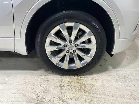 Used 2017 Buick Envision Essence image 10