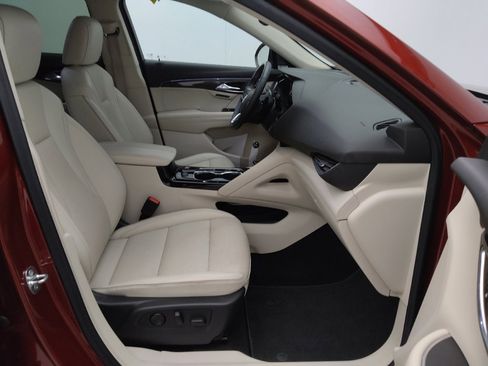 Used 2022 Buick Envision Essence w/ Technology Package I image 21