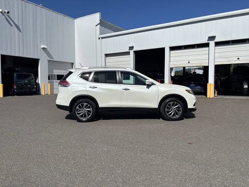 Used 2016 Nissan Rogue SL w/ SL Premium Package AWD/4WD image 8