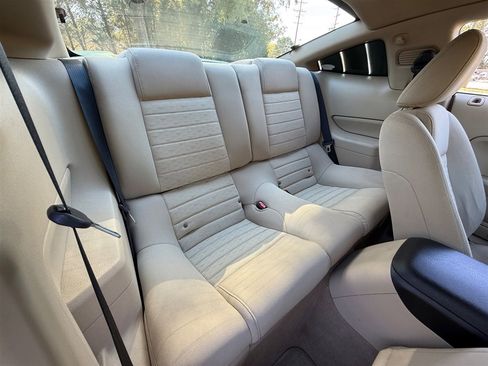 Used 2005 Ford Mustang GT Premium image 55