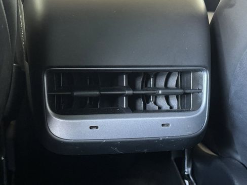 Used 2023 Tesla Model Y Long Range image 15