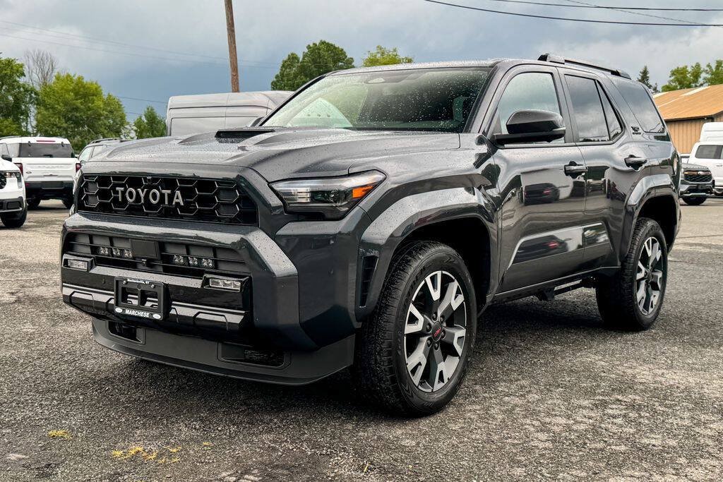Used 2025 Toyota 4Runner 4WD image 7