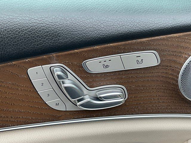 Used 2018 Mercedes-Benz E 300 4MATIC image 30
