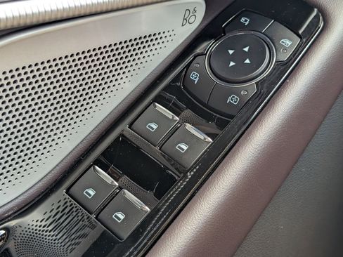 New 2026 Ford Explorer Platinum image 23