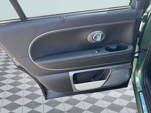 New 2026 Hyundai Ioniq 9 Calligraphy image 17