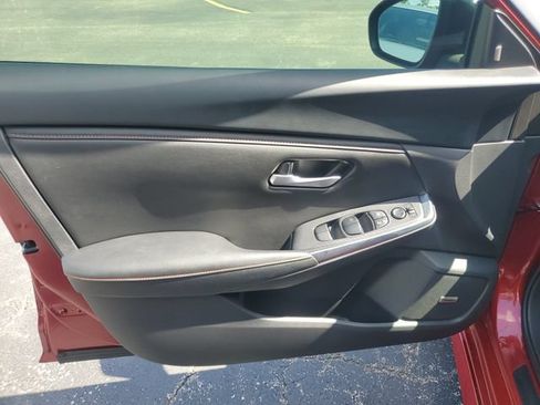 Certified 2024 Nissan Sentra SR w/ SR Premium Package FWD image 11