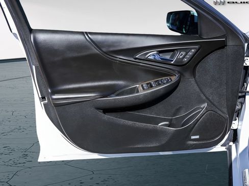 Used 2020 Chevrolet Malibu Premier FWD image 26