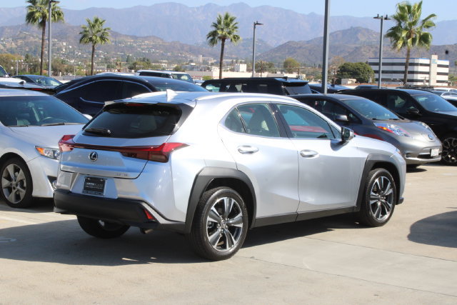 Certified 2025 Lexus UX 300h FWD image 21