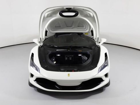 Used 2020 Ferrari F8 Tributo image 8