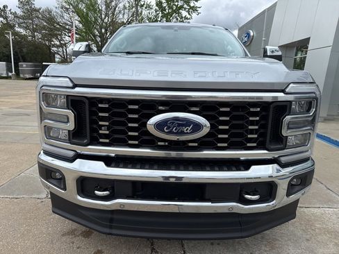 Used 2024 Ford F350 Lariat w/ Lariat Ultimate Package AWD/4WD image 38