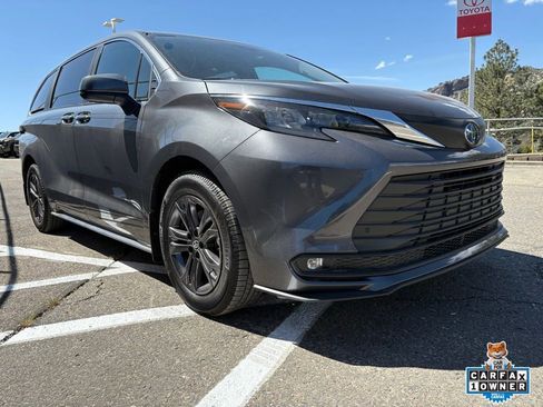 Certified 2025 Toyota Sienna XLE AWD/4WD image 11