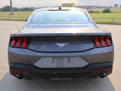 Used 2026 Ford Mustang Premium RWD image 7