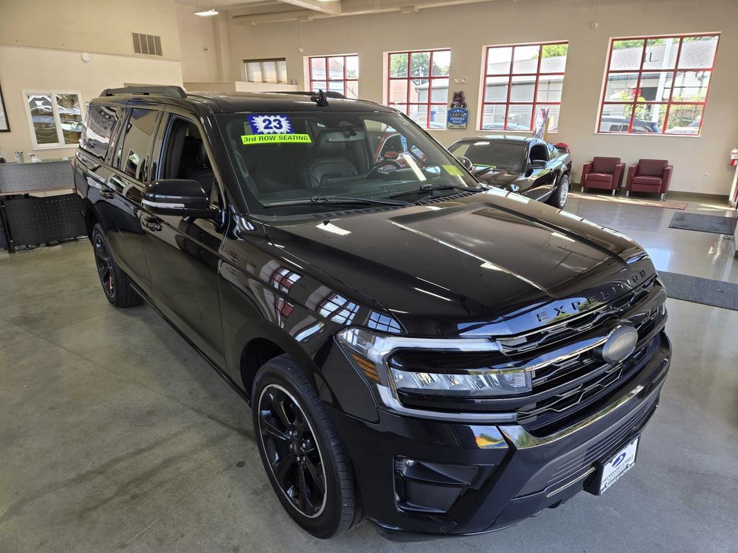 Used 2023 Ford Expedition Max Limited AWD/4WD image 9