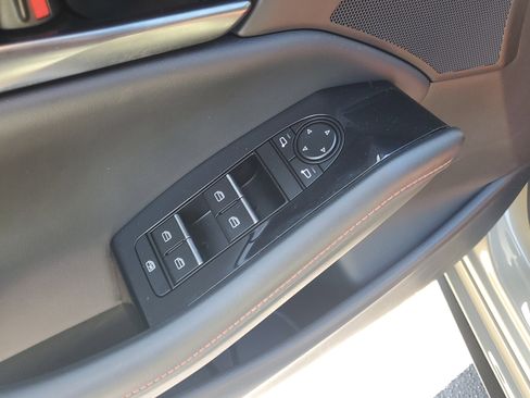 Used 2024 MAZDA MAZDA3 s image 20