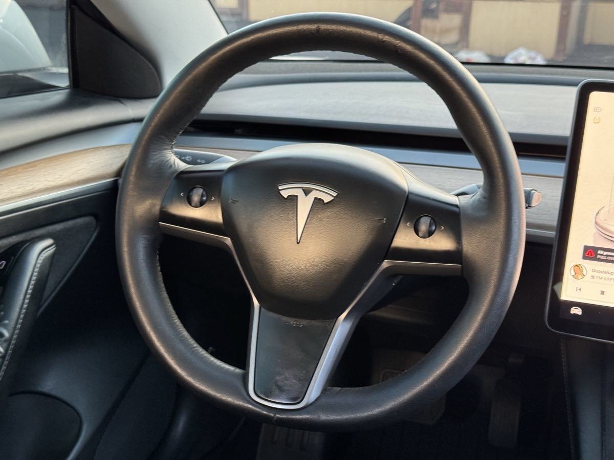 Used 2023 Tesla Model 3 Standard Range RWD image 27