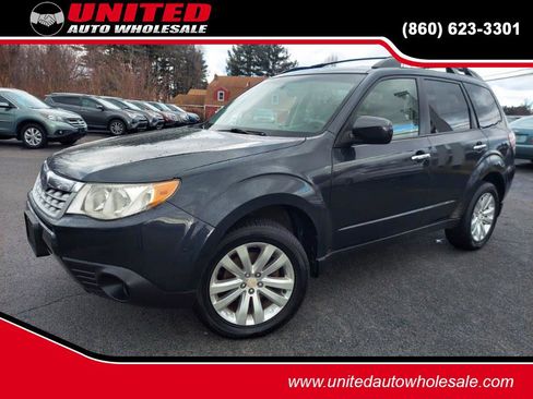 Used 2012 Subaru Forester 2.5X Premium w/ All-Weather Pkg image 1