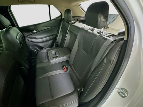 Used 2023 Buick Encore GX Select w/ Sport Touring Package FWD image 27