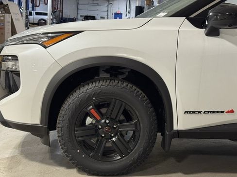 New 2026 Nissan Rogue SV AWD/4WD image 28