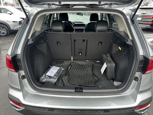 Used 2022 Volkswagen Taos SE image 22