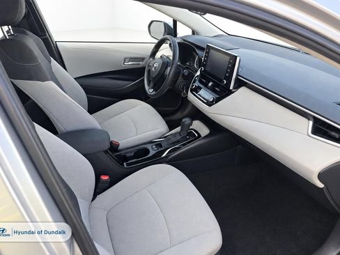 Used 2020 Toyota Corolla LE FWD image 11