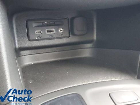 Used 2022 Chevrolet Equinox RS w/ RS Leather Package FWD image 28