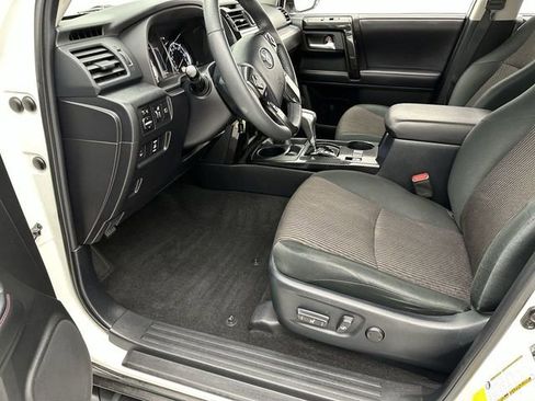 Used 2020 Toyota 4Runner TRD Off-Road image 12